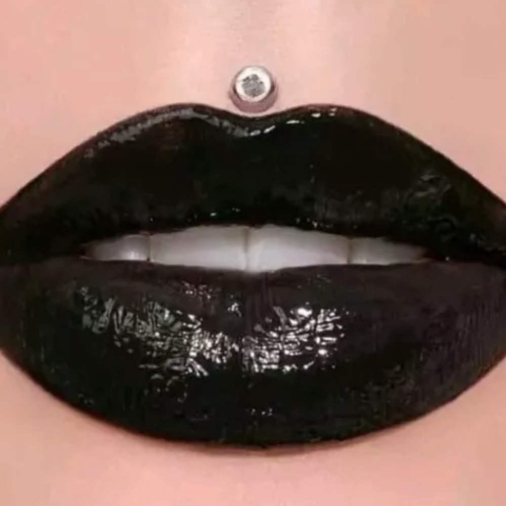 Jeffree Star Cosmetics Supreme Gloss Lip Gloss Shade: WEIRDO New In Box